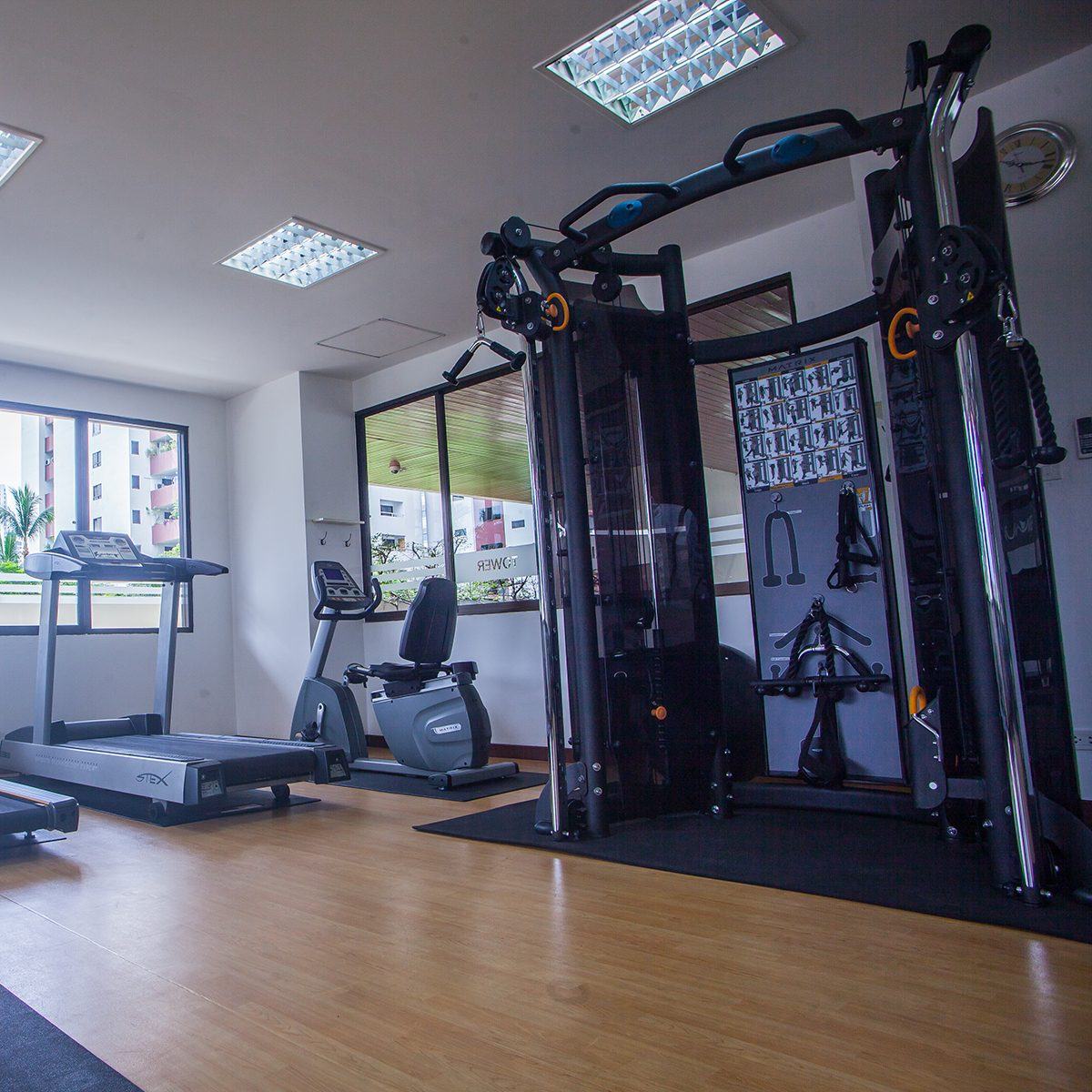 Hawaii Tower — the health club, treadmills and exercise machines